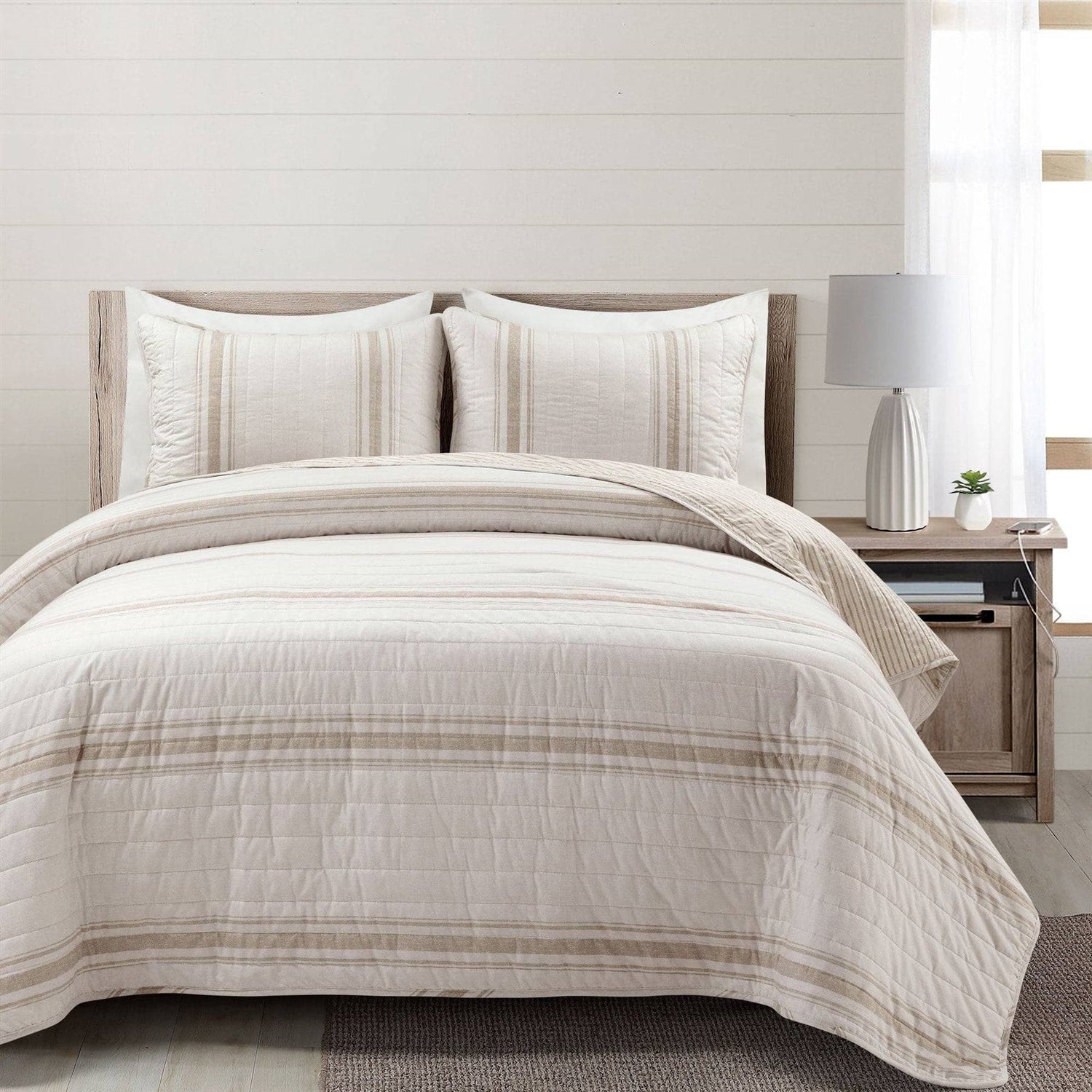 King Size Beige White 3 Piece Stripe Reversible Cotton Quilt Set — Chic Home-Decor
