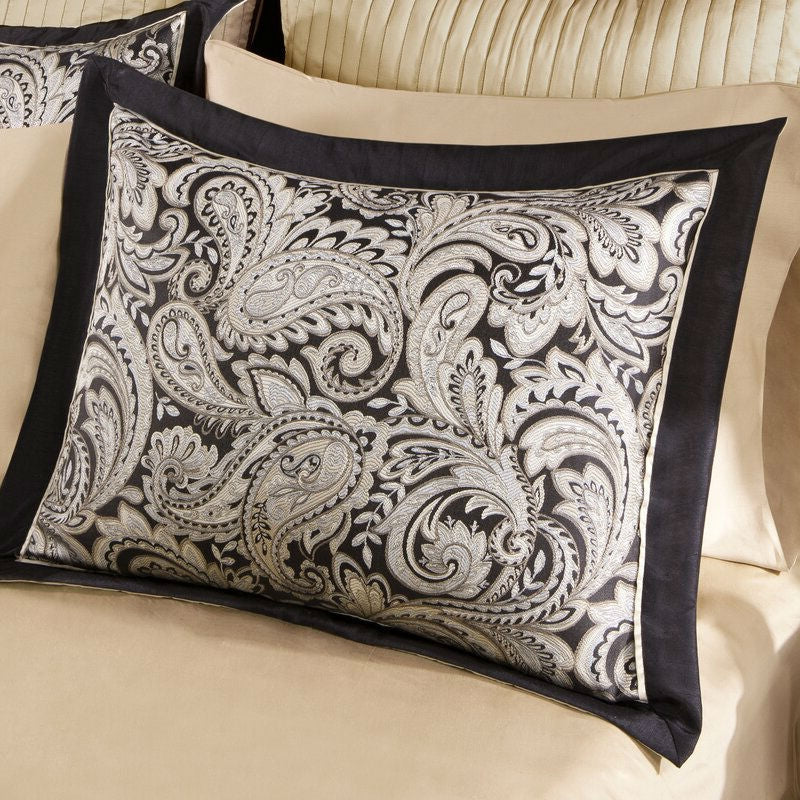 King size Cotton 12-Piece Reversible Paisley Comforter Set in Black Gold