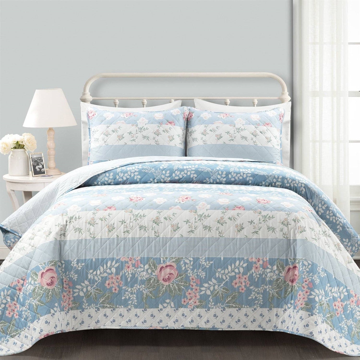 Full/Queen Blue Pink White Beige Floral Cottage Lightweight 3-Piece Quilt Set — Chic Home-Decor