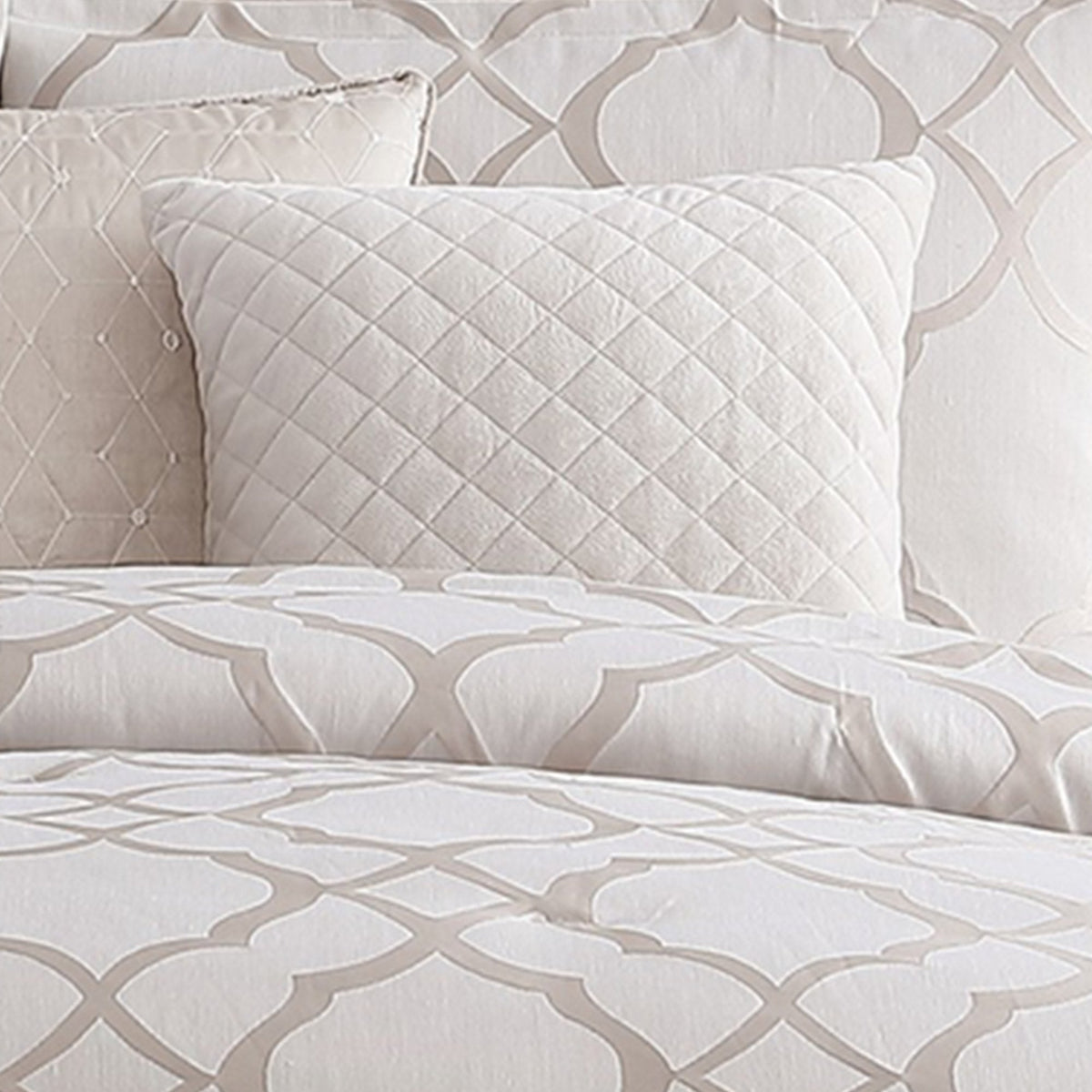 10 Piece King Size Fabric Comforter Set with Quatrefoil Prints, White