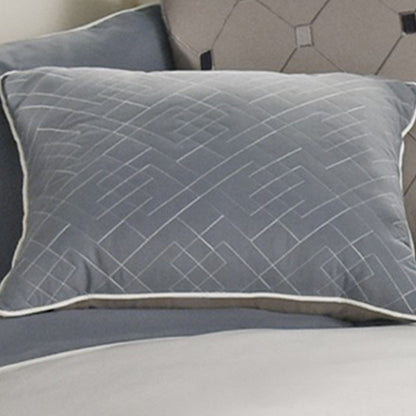 7 Piece Queen Polyester Comforter Set with Geometric Design
