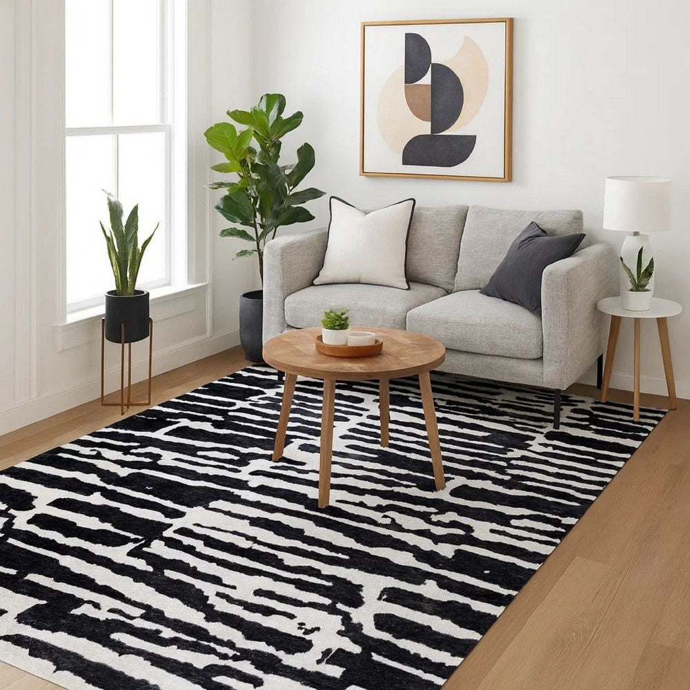Shawn 5 x 7 Area Rug, Black White Abstract Pattern Polyester