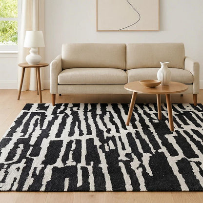 Shawn 5 x 7 Area Rug, Black White Abstract Pattern Polyester