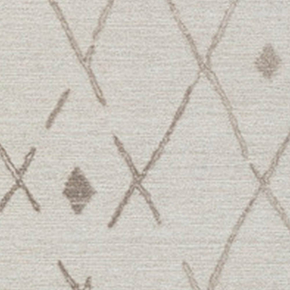 Hima 5 x 7 Area Rug, Geometric Pattern