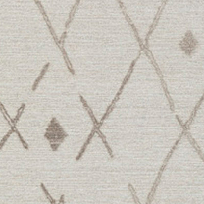 Hima 5 x 7 Area Rug, Geometric Pattern