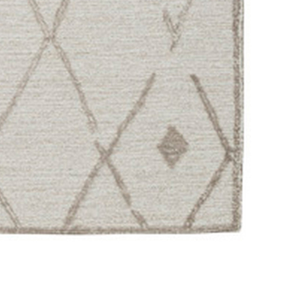 Hima 5 x 7 Area Rug, Geometric Pattern