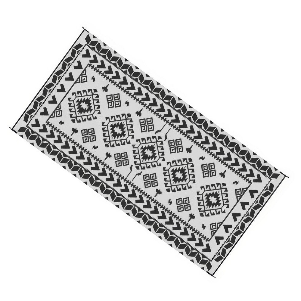 Pema XXL Outdoor Area Rug, Black and White Patchwork