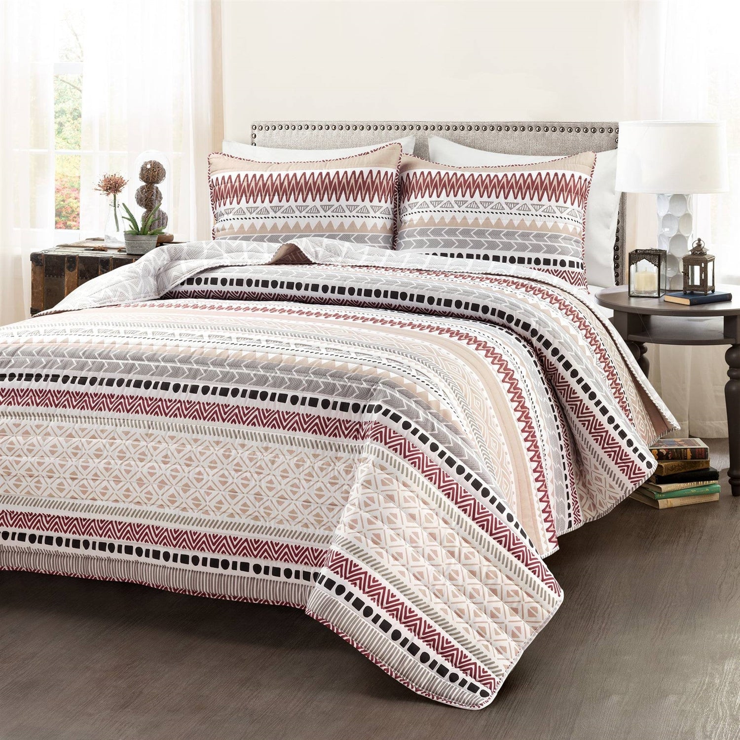 Full/Queen Lightweight Rustic Red Chevron Stripe Reversible 3 Piece Quilt Set — Chic Home-Decor