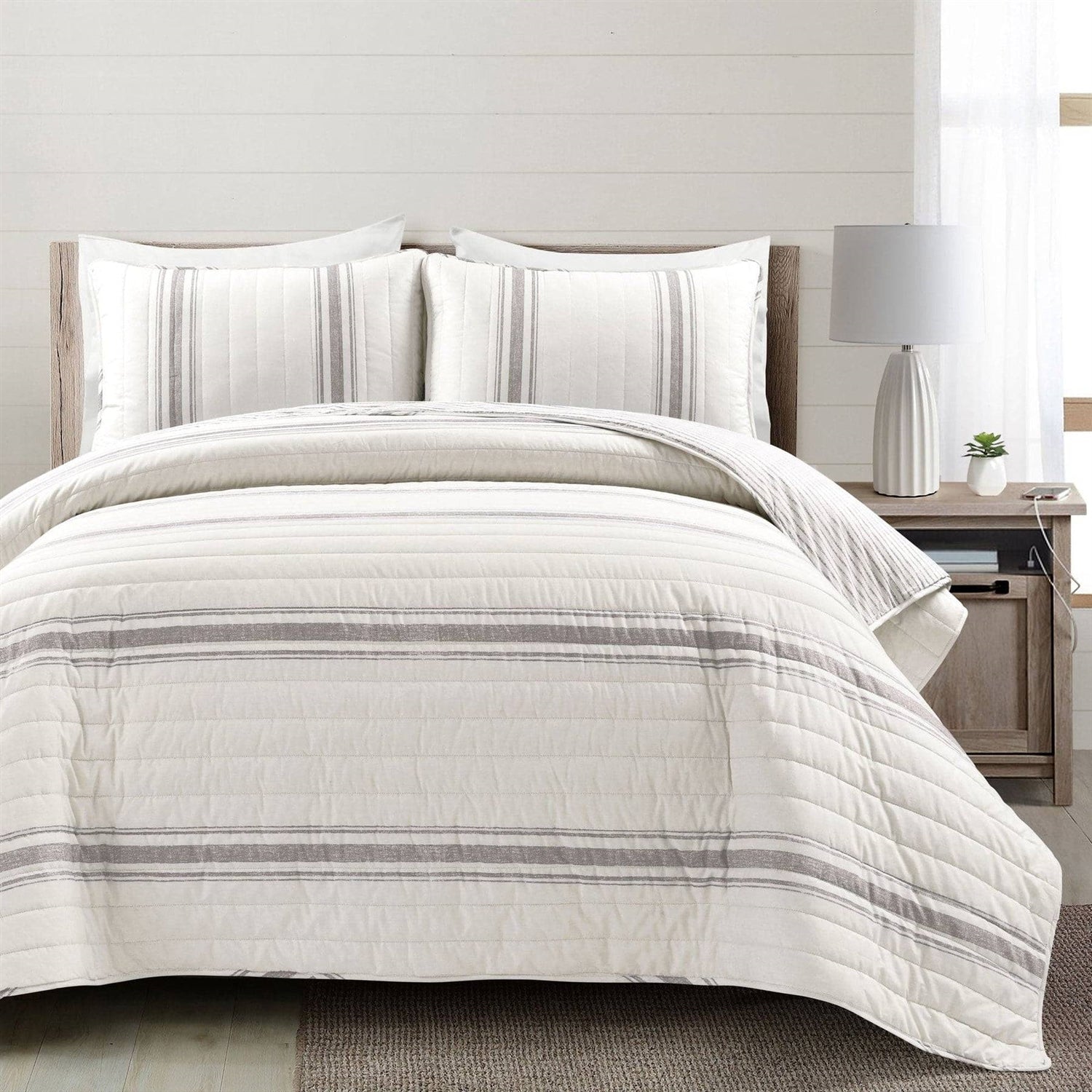King Size Grey White 3 Piece Stripe Reversible Cotton Quilt Set — Chic Home-Decor