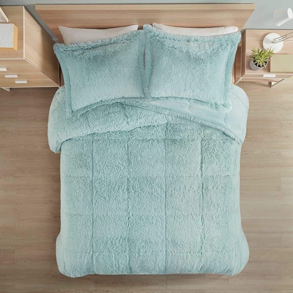 King/CAL King Soft Sherpa Faux Fur 3-Piece Comforter Set in Light Teal Blue — Chic Home-Decor
