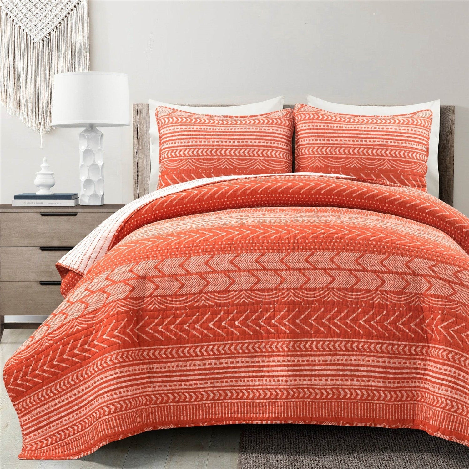 King size Scandinavian Chevron Orange White Stripe Reversible Cotton Quilt Set — Chic Home-Decor