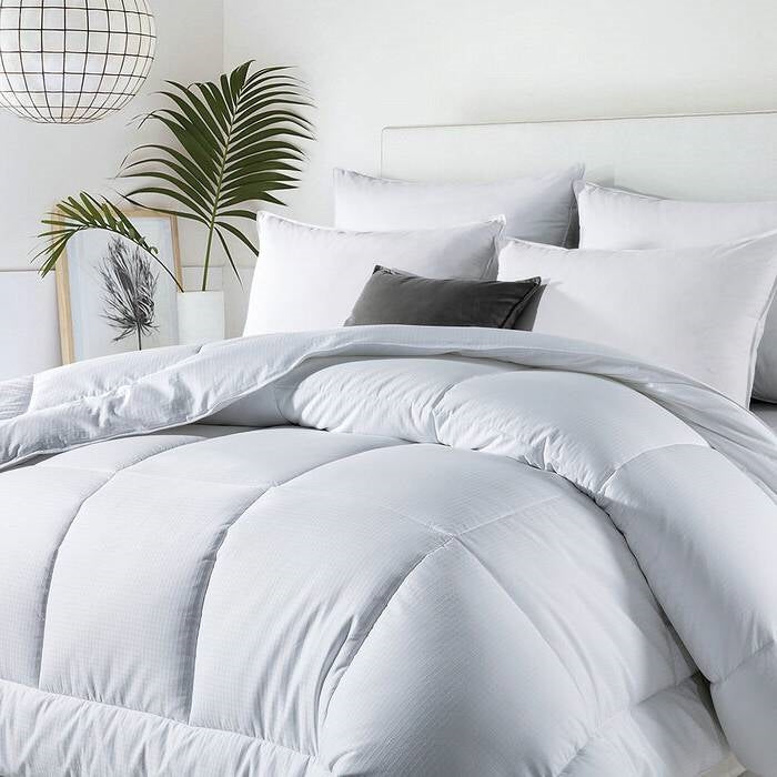 King Size All Seasons Soft White Polyester Down Alternative Comforter — Chic Home-Decor