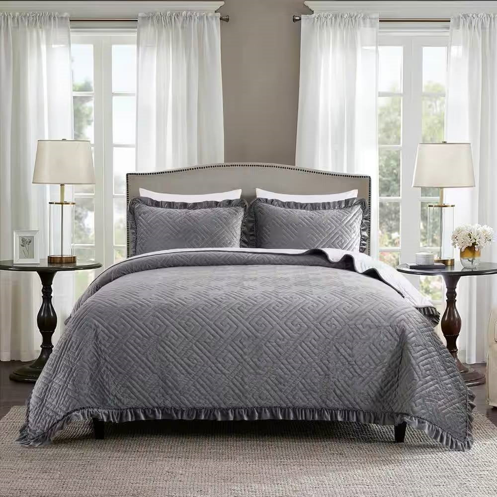 King Gray Charcoal Velvet Microfiber Polyester Reversible 3-Piece Quilt Set — Chic Home-Decor