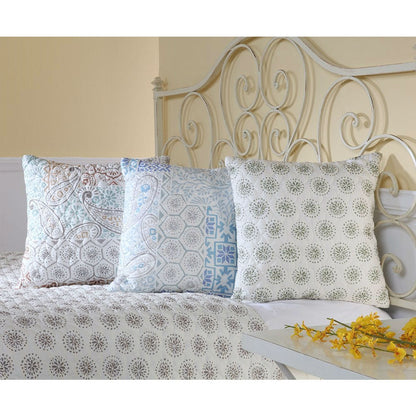 Full size Reversible Quilted Bedspread with Paisley Pattern