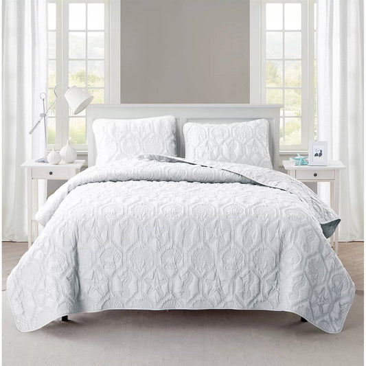 Queen size Coastal Beach Seashells Starfish Sea Horse White 3-Piece Quilt Set — Chic Home-Decor