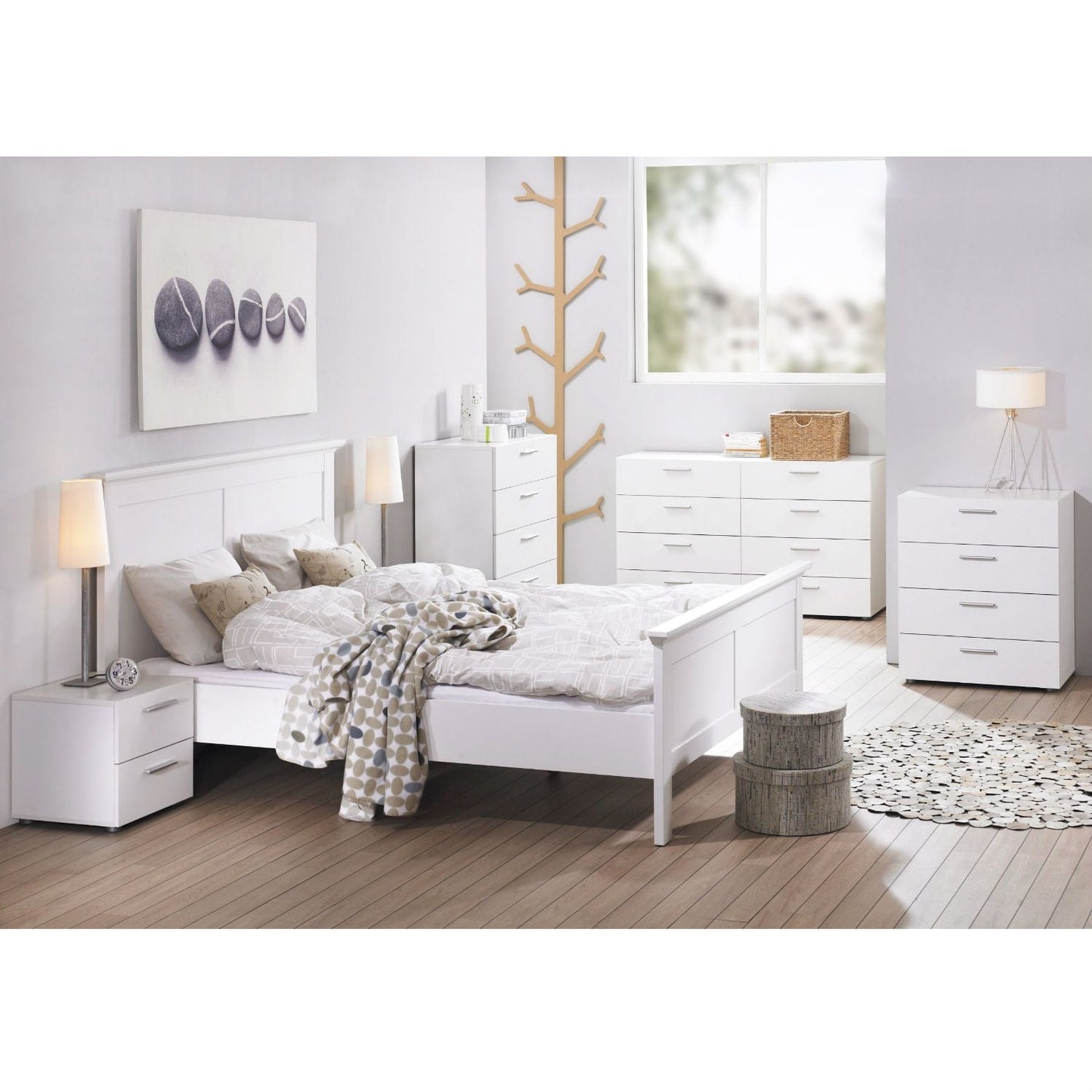 Contemporary 5-Drawer Bedroom Storage Dresser Chest in White