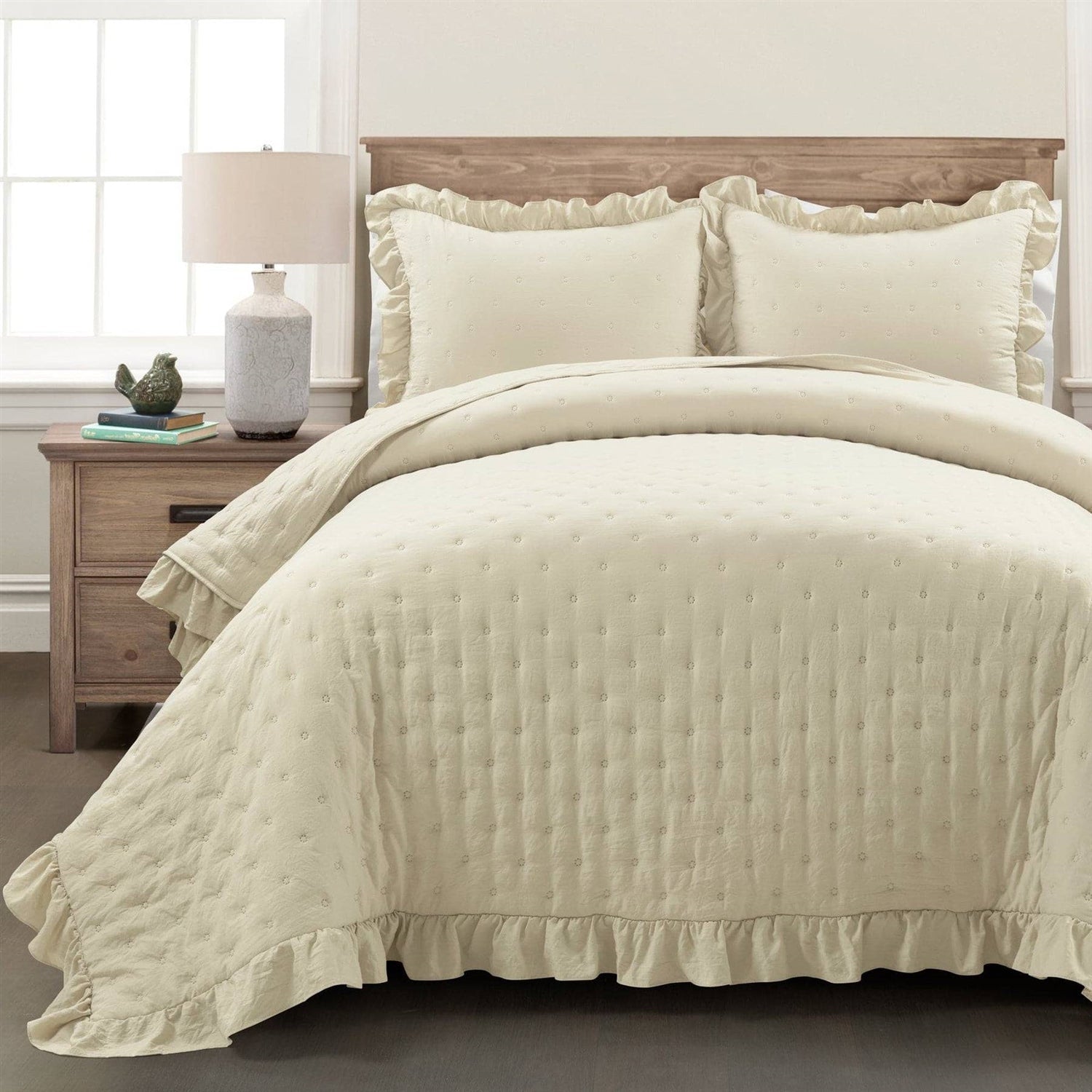 Full/Queen Lightweight Yellow Ruffle Reversible Oversized 3 Piece Quilt Set — Chic Home-Decor