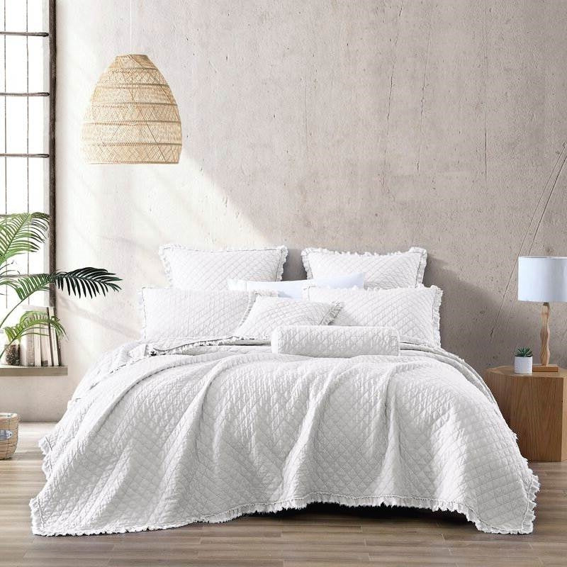 Twin White Farmhouse Microfiber Diamond Quilted Bedspread Set Frayed Edges — Chic Home-Decor