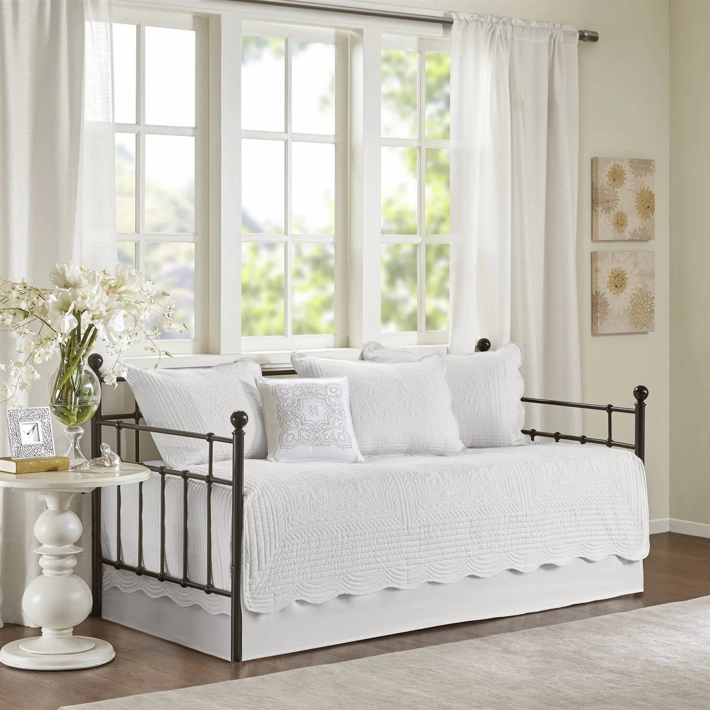 6-Piece Farmhouse White Daybed Cover Bedding Set with Scalloped Edges — Chic Home-Decor