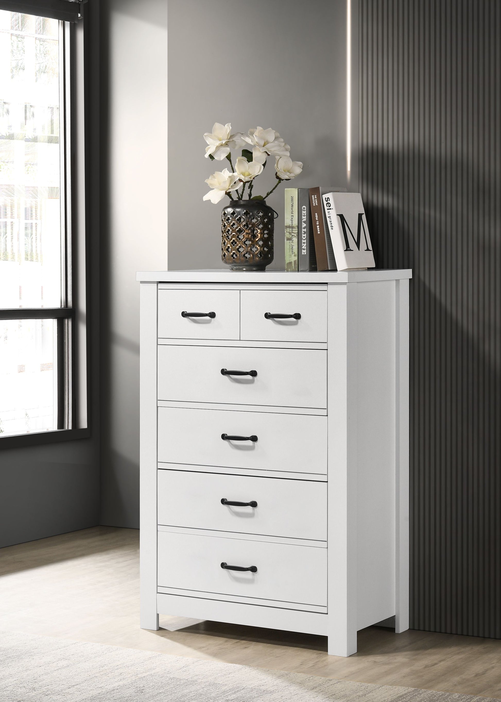 Cassini 31-inch white 5-drawer chest by Doba with black drawer pulls