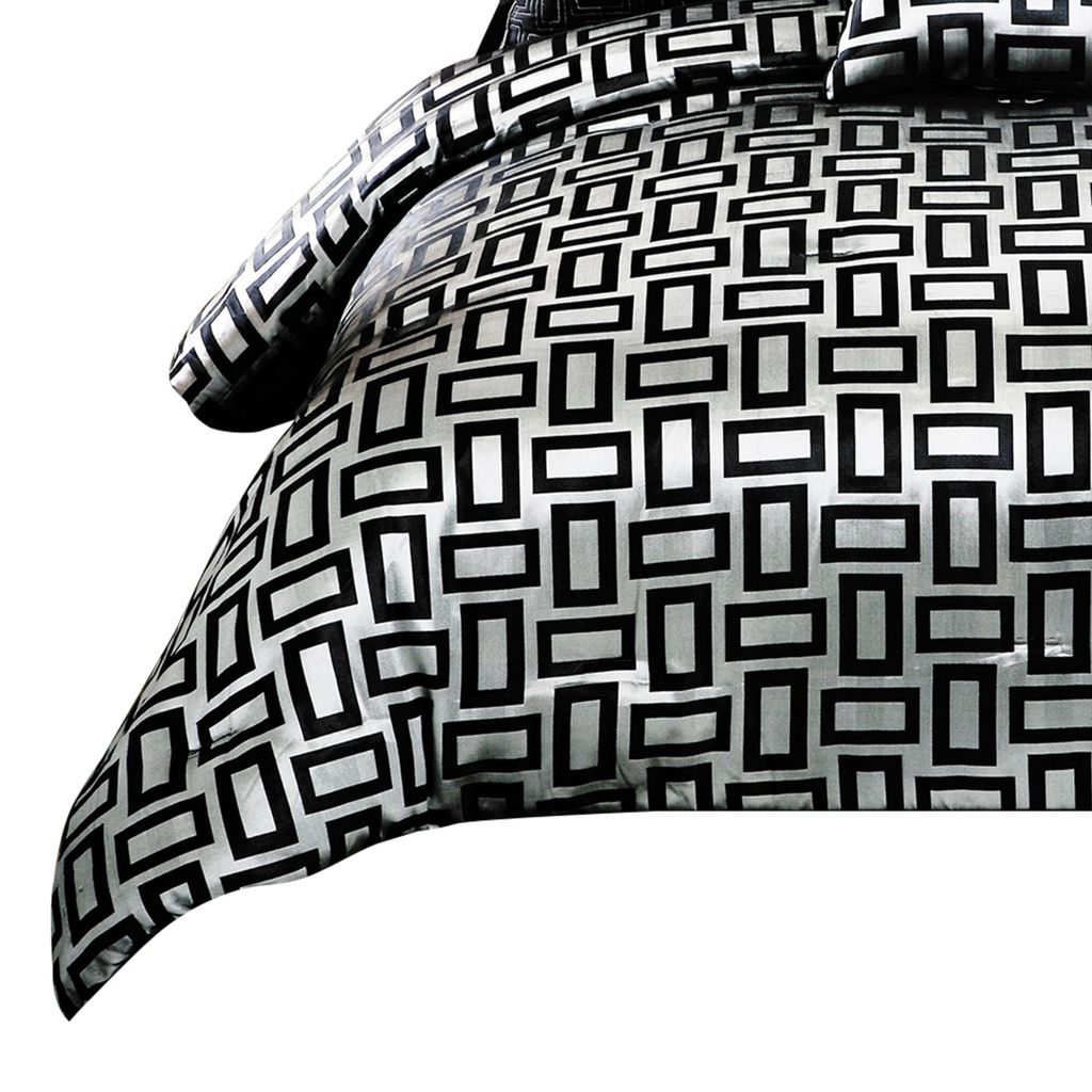 6 Piece Polyester Queen Comforter Set with Geometric Print, Gray and Black - View 2