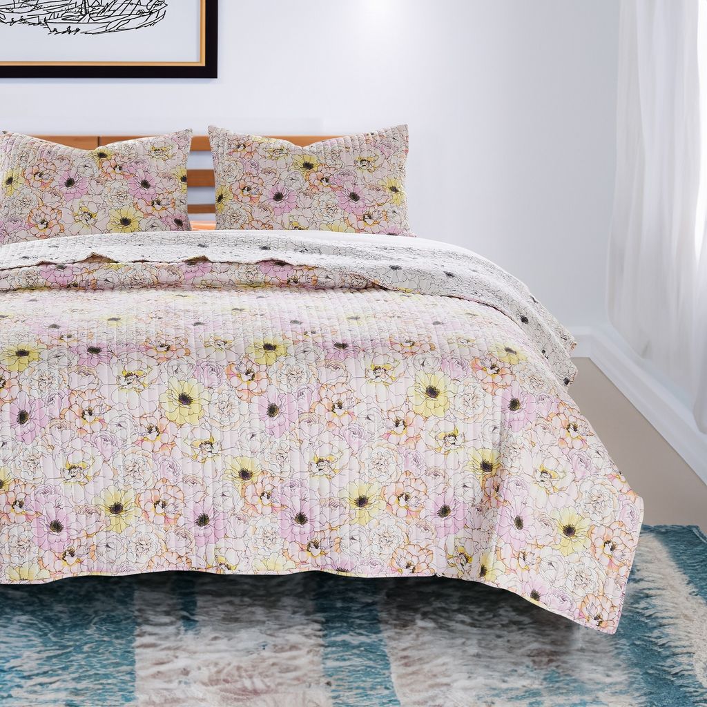 Milan 3 Piece Microfiber Blooming Flower Pattern Queen Quilt Set, White and Pink - View 7