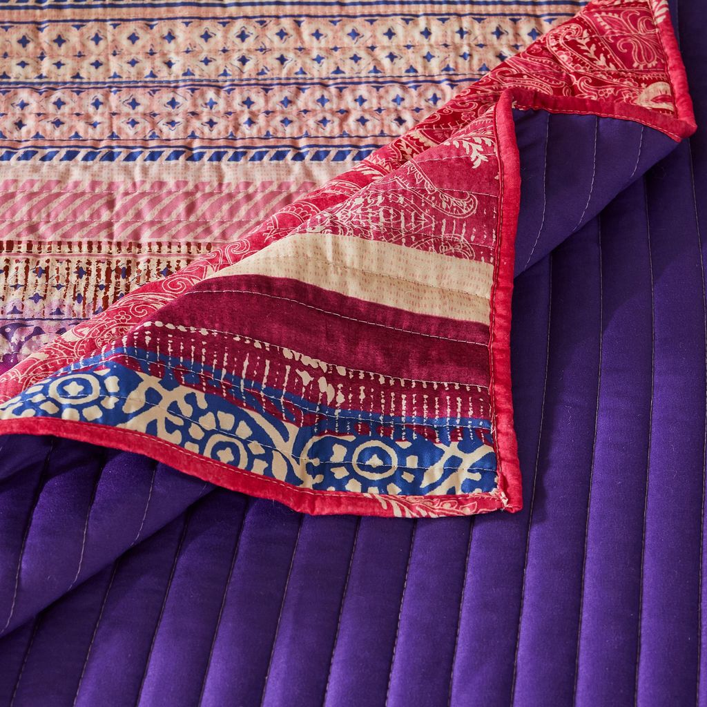 Dora 3 Piece Bohemian King Quilt Set, Medallion, Paisley, Pink, Blue - View 4