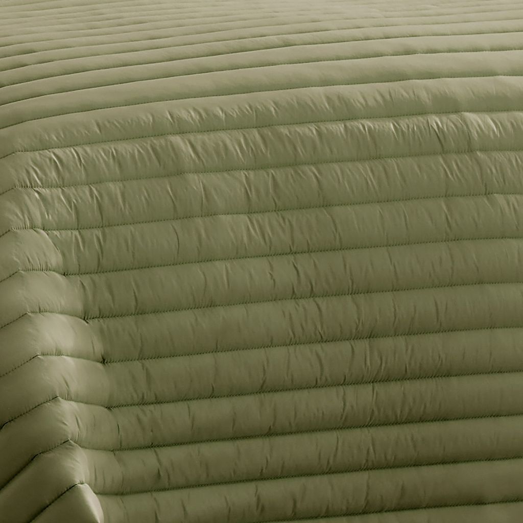 Cabe 3 Piece Queen Comforter Set, Polyester Puffer Channel Quilted, Green - View 3