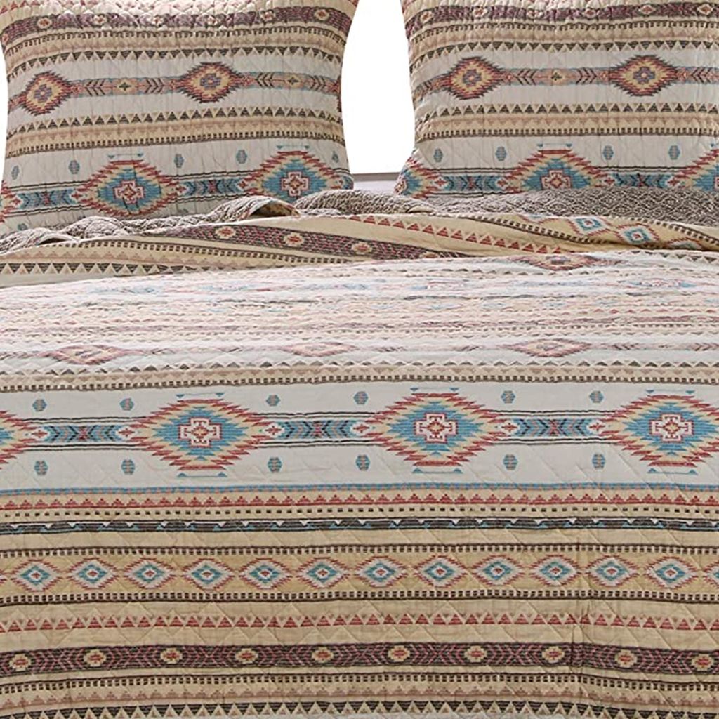Full Size 3 Piece Polyester Quilt Set with Kilim Pattern, Multicolor - View 3