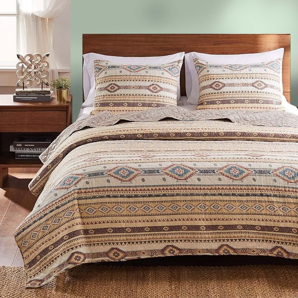 King Size 3 Piece Polyester Quilt Set with Kilim Pattern, Multicolor - View 7
